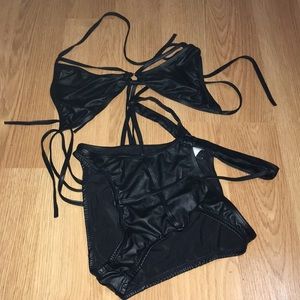 Black bikini